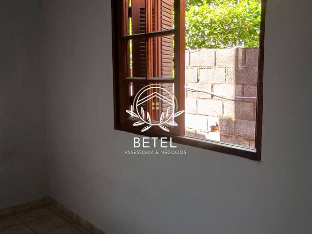 #101 - Casa para Locação em Taboão da Serra - SP